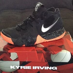 Men’s Kyrie 4